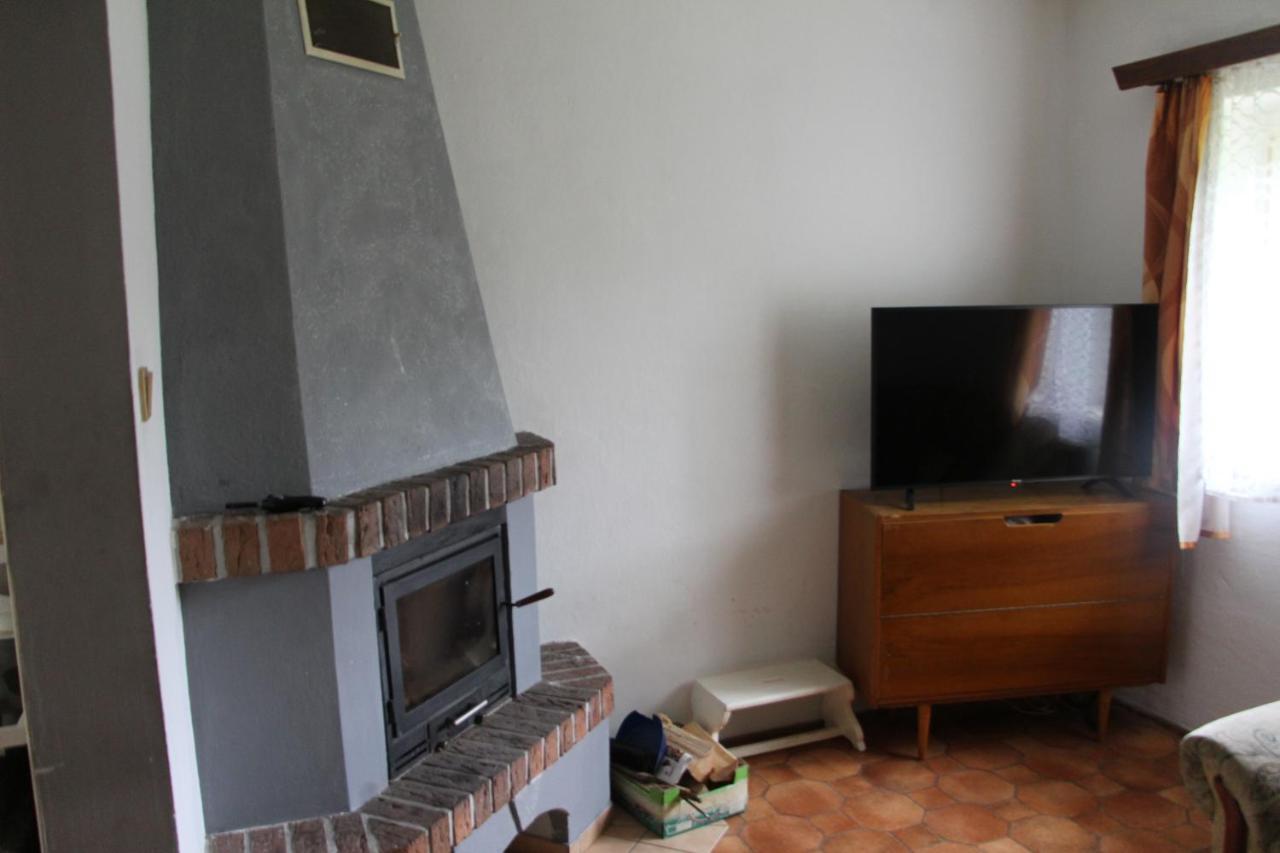 Villa Chlalupa Se Zahradou - Chlum U Trebone Esterno foto
